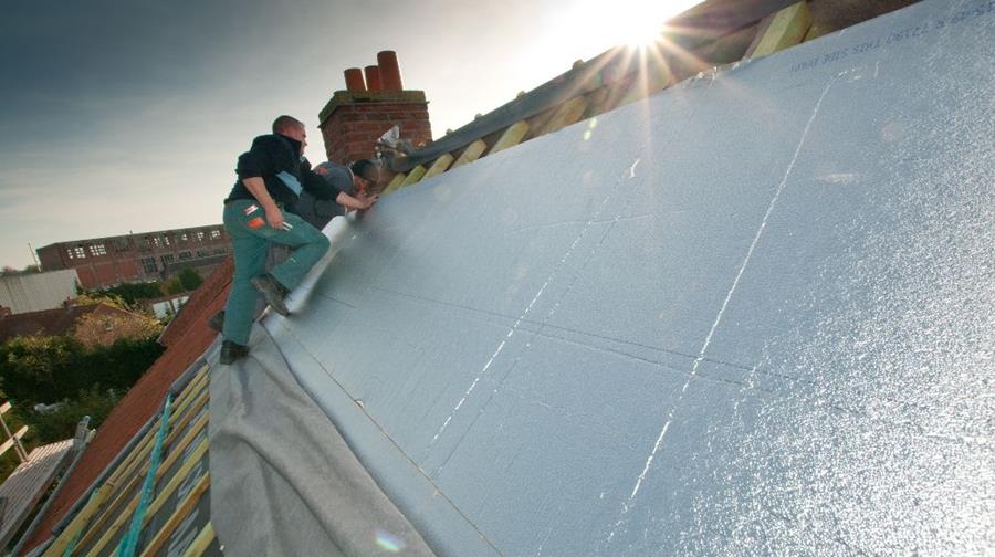 Comment isoler votre toit en pente?