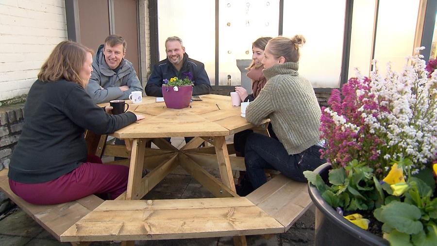 Maak zelf een picknicktafel