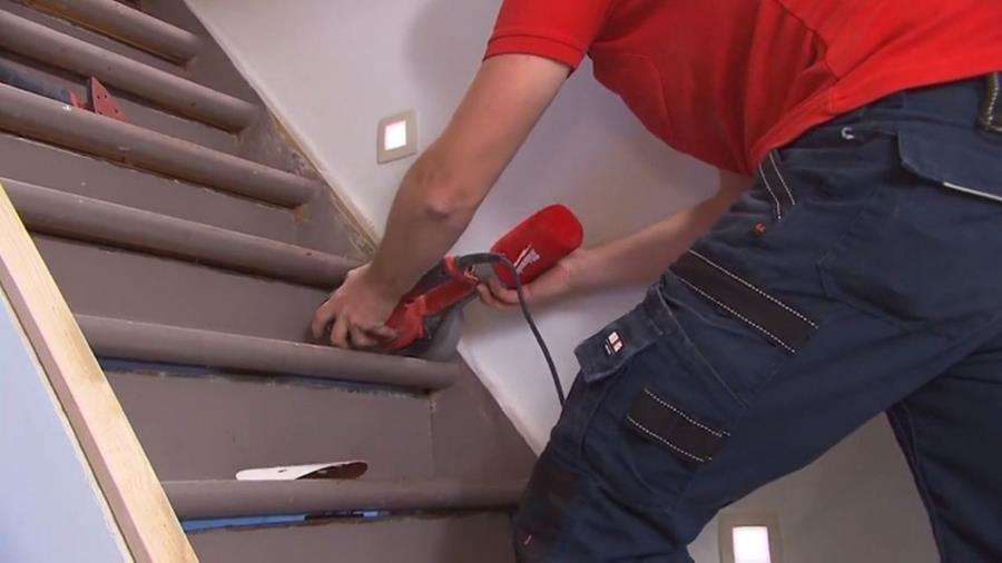 JE TRAP RENOVEREN OF EEN NIEUWE TRAP STEKEN?