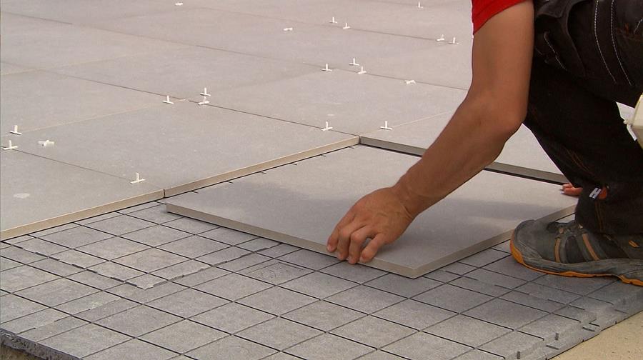 Comment poser une terrasse avec des dalles de stabilisation?