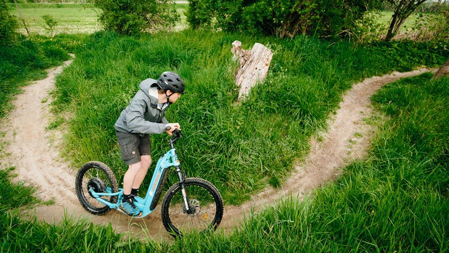 Verken de Vlaamse veldwegen met de elektrische offroadstep