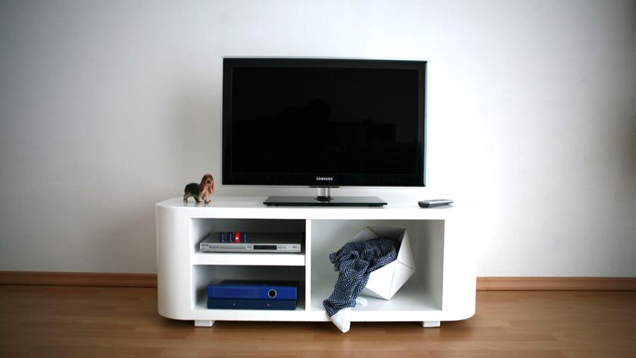 Hoe zelf een tv-kast maken met buigbaar hout