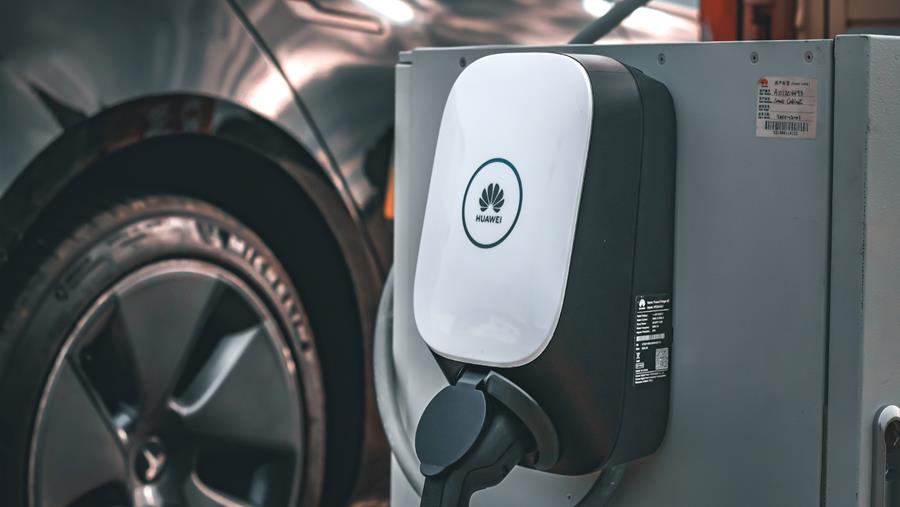 Wattkraft présente le chargeur Huawei Smart EV Charger