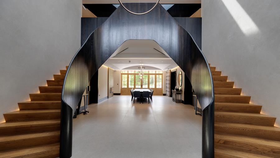 Monumentale trap in een private woning