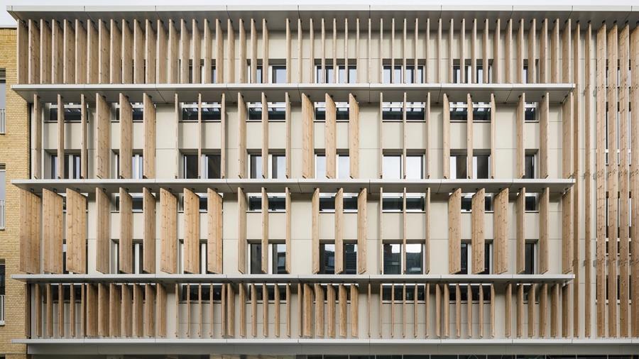 Aluminiumconstructie De Jaeghere combineert aluminium buitenschrijnwerk met CLT