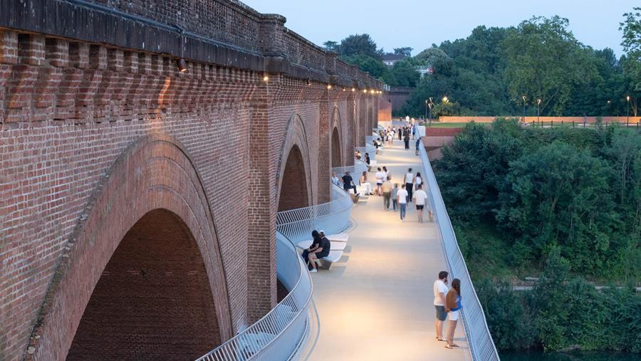 Le nouveau pont d'Albi relie la ville et le patrimoine