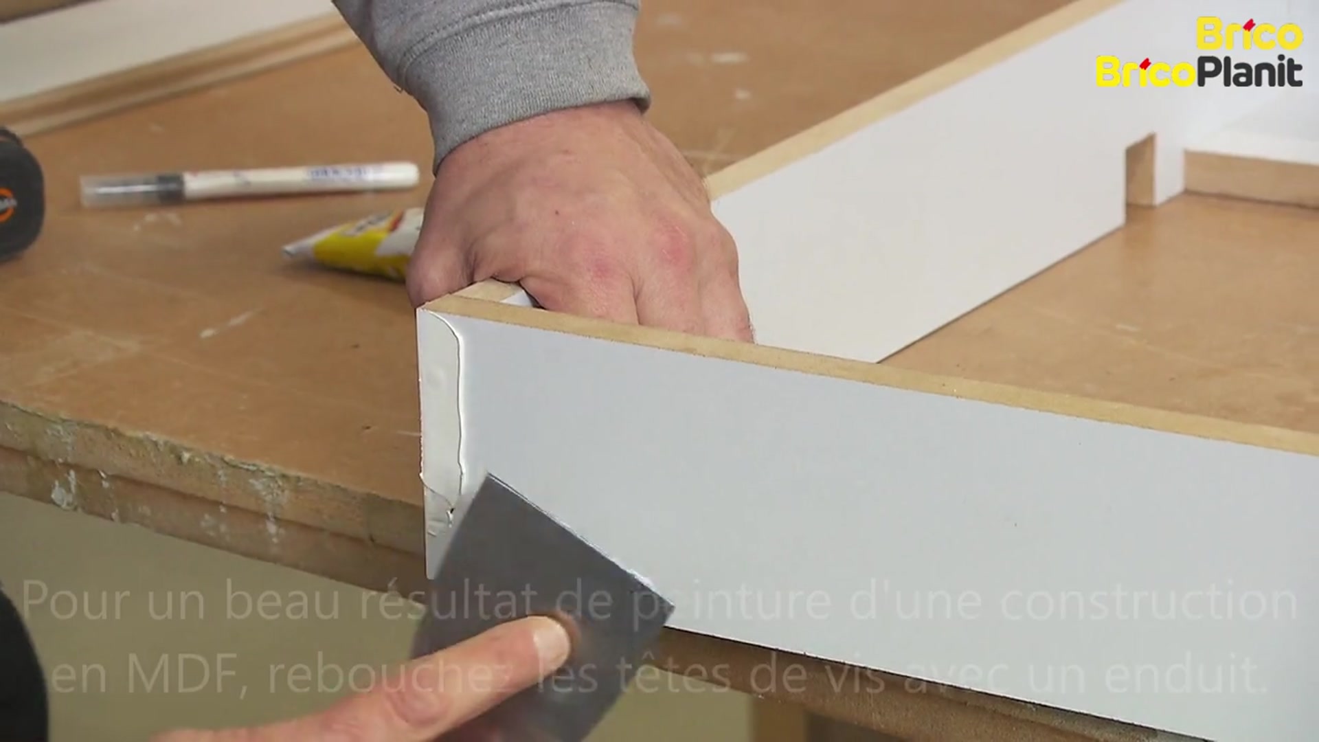 Comment peindre les bords en MDF?